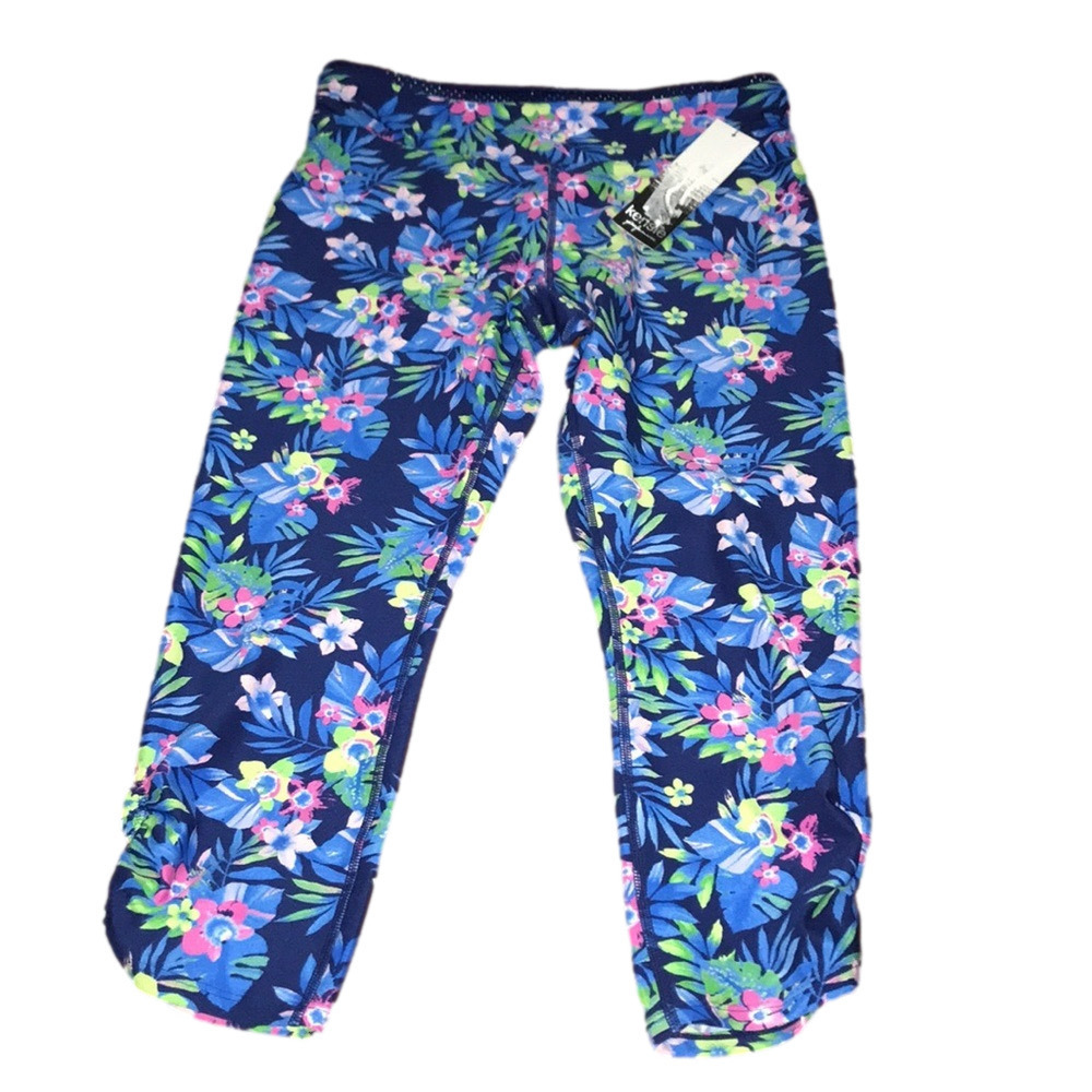 NWT Kensie Capri leggings M